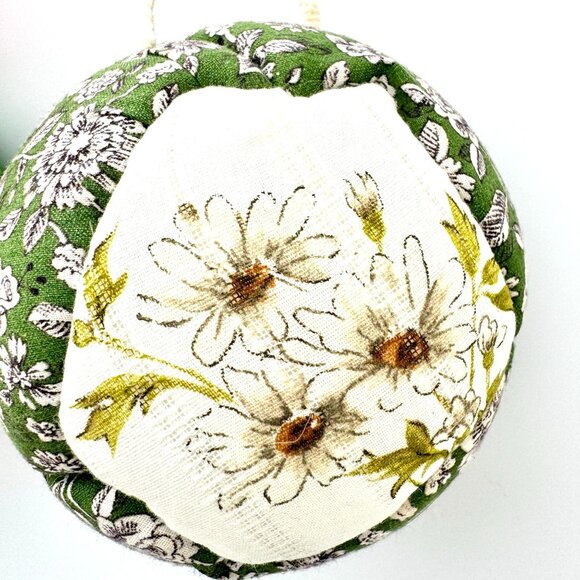 Vintage Quilted Patchwork Fabric Ball Christmas Ornament Set of 2 Boho Rustic - Picture 6 of 11